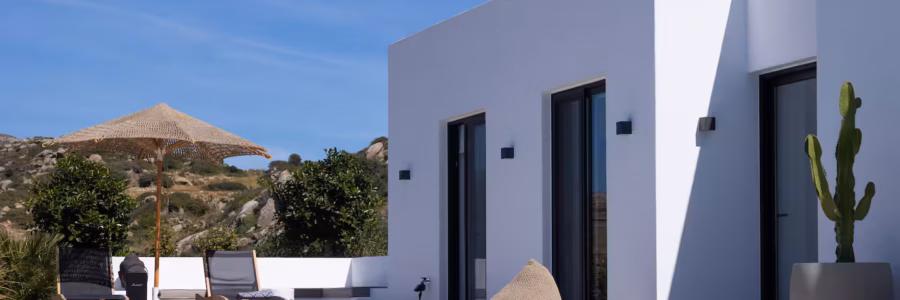 Infinity Pool bei Nacht – Villa La Natura Naxos