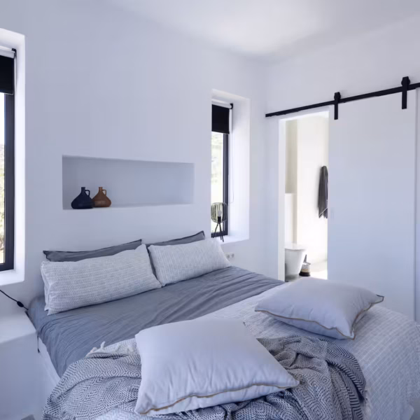Villa La Natura Naxos – Innenhof mit Pflanzen
